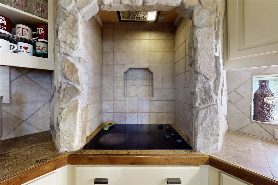 4008 Austins Estates Drive Property Photo 13