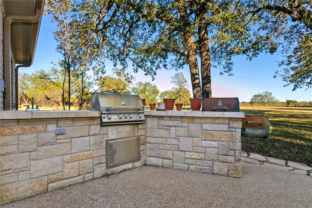 4008 Austins Estates Drive Property Photo 35