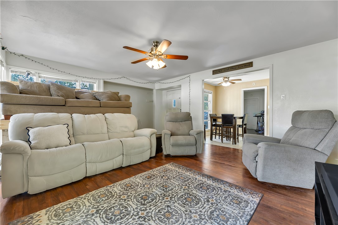 520 Helena Street Property Photo 3