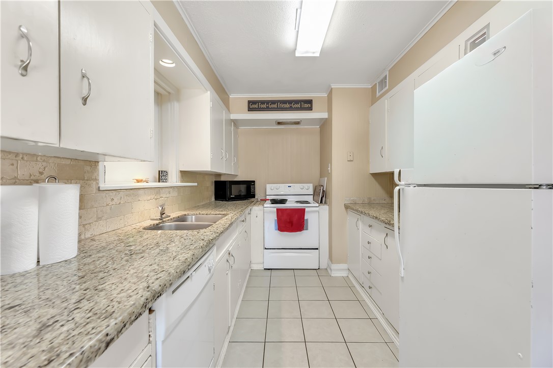 520 Helena Street Property Photo 9