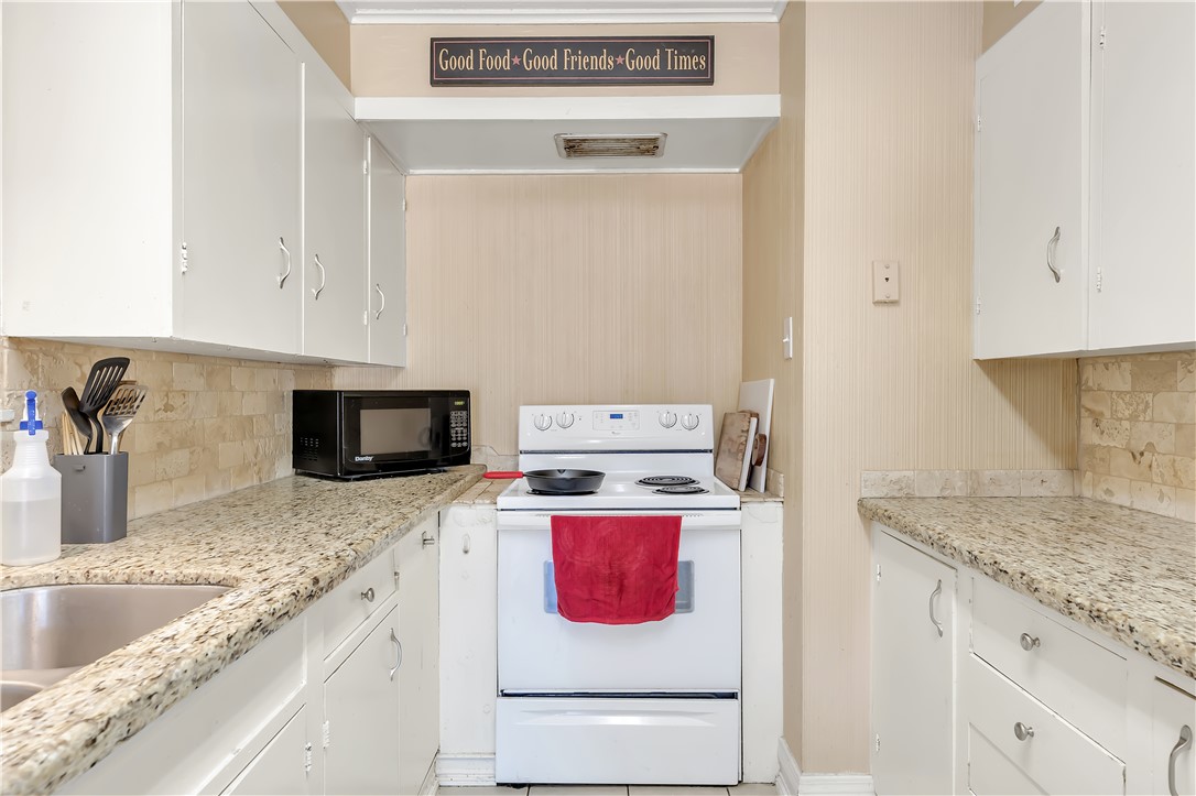 520 Helena Street Property Photo 10