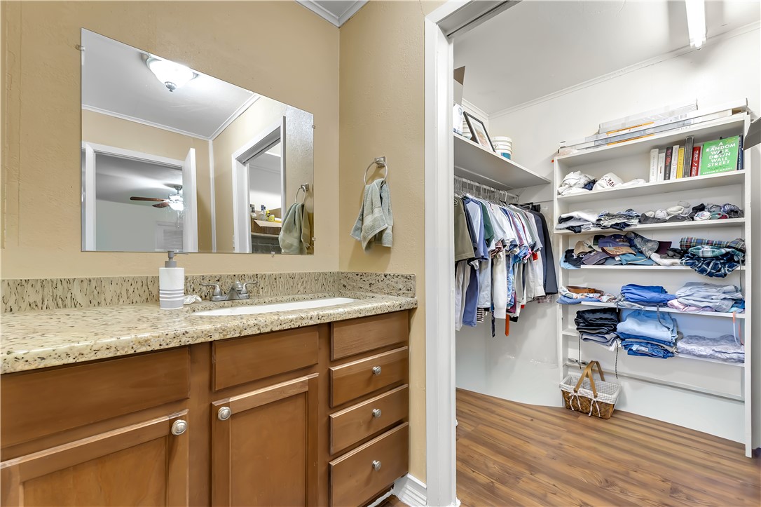 520 Helena Street Property Photo 22