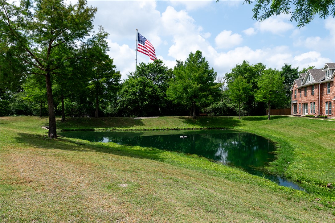 1001 Krenek Tap Road 402 Property Photo 34