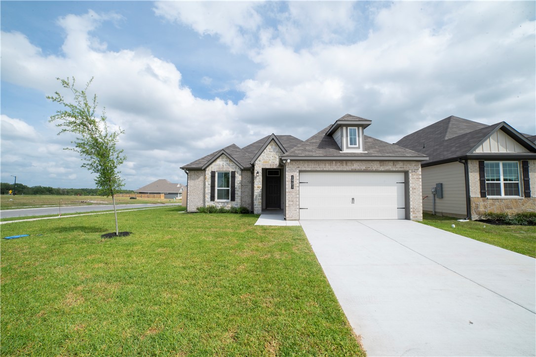 1901 Sebright Drive Property Photo 1