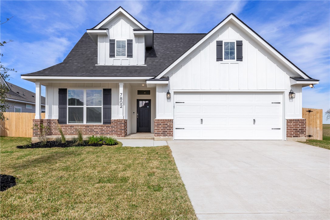 7802 Redbud Road Property Photo 1