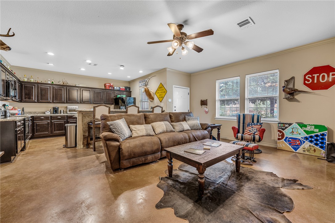3338 Cullen Trail Property Photo 1