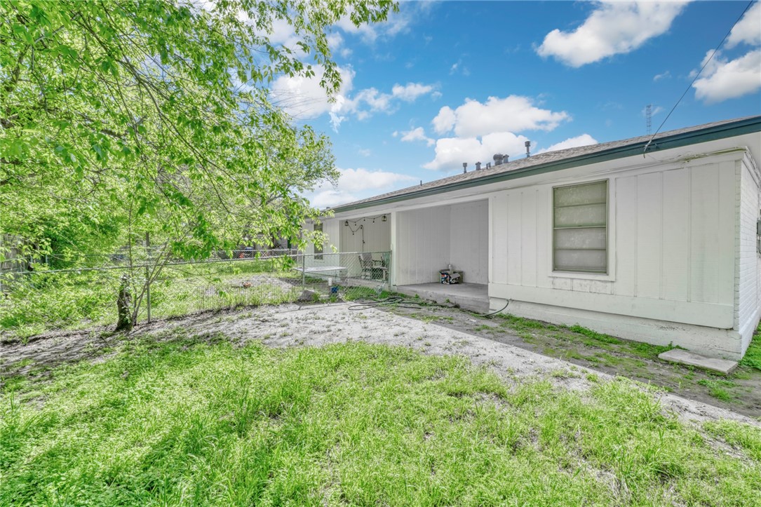 3911 Olive Street B Property Photo 12