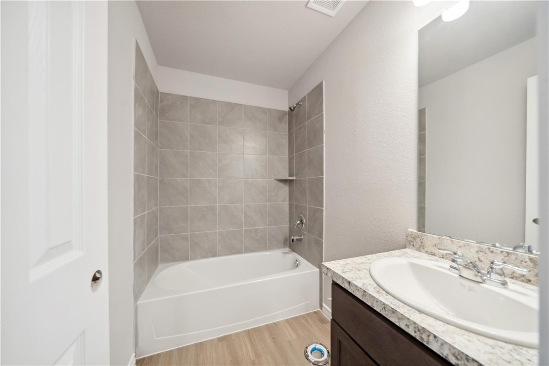 515 16th Street Property Photo 11