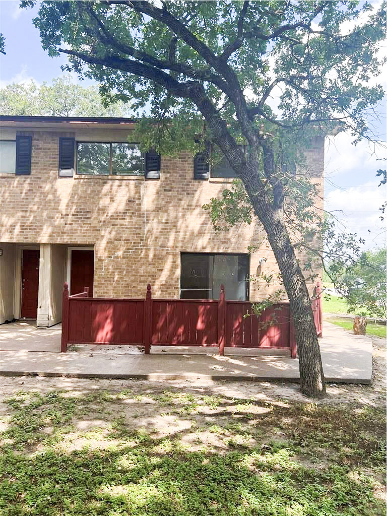 2402 Blanco Drive A Property Photo 1