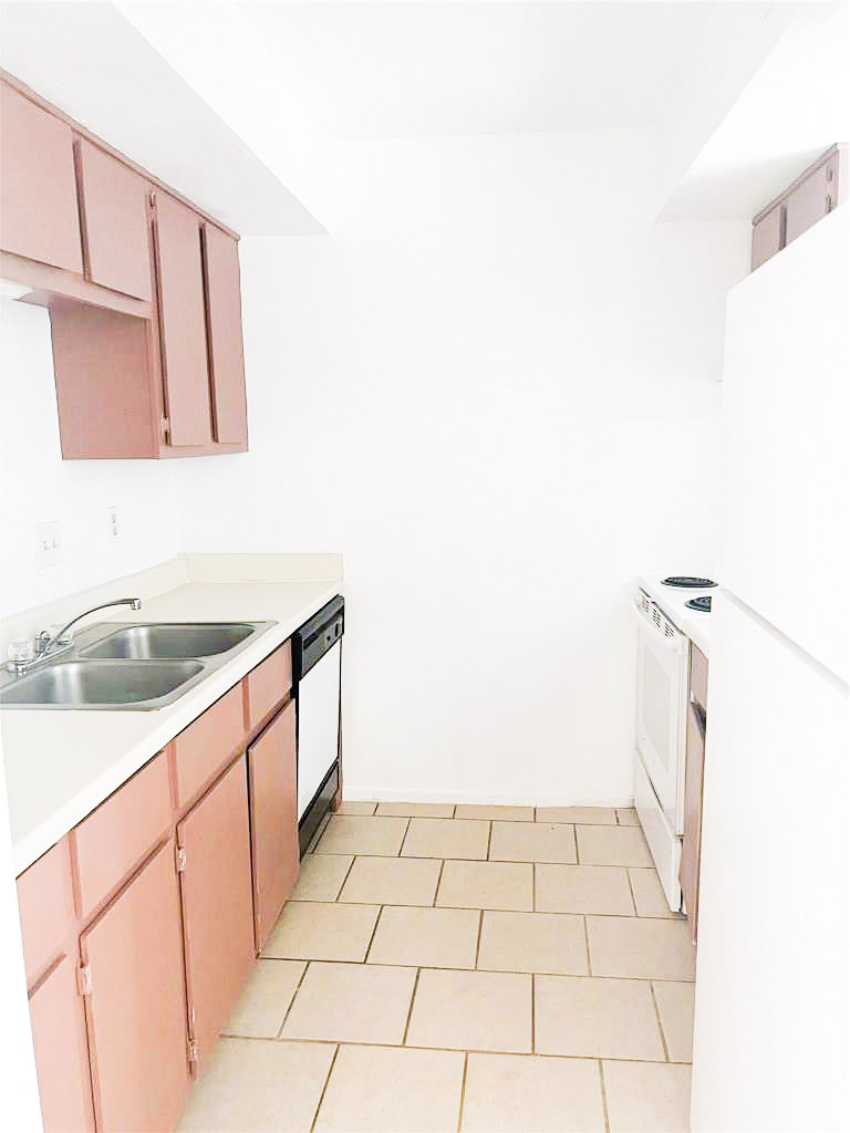 2402 Blanco Drive A Property Photo 7
