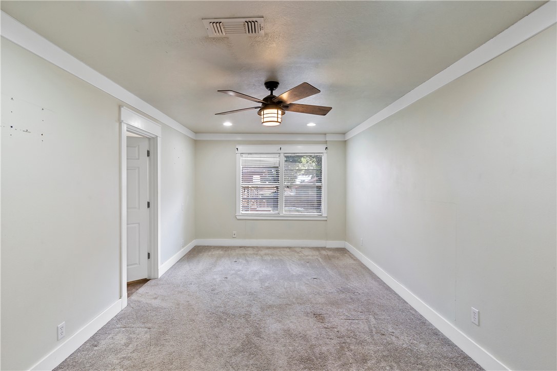 606 West Alligator Street Property Photo 13