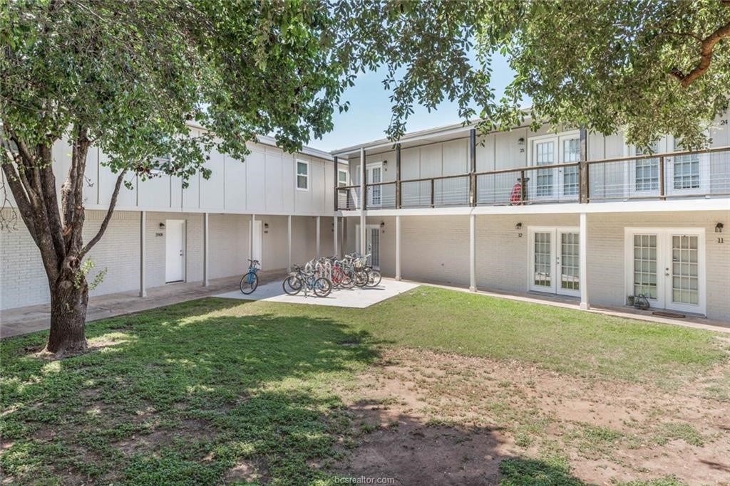3900 Old College Road 21 Property Photo 1