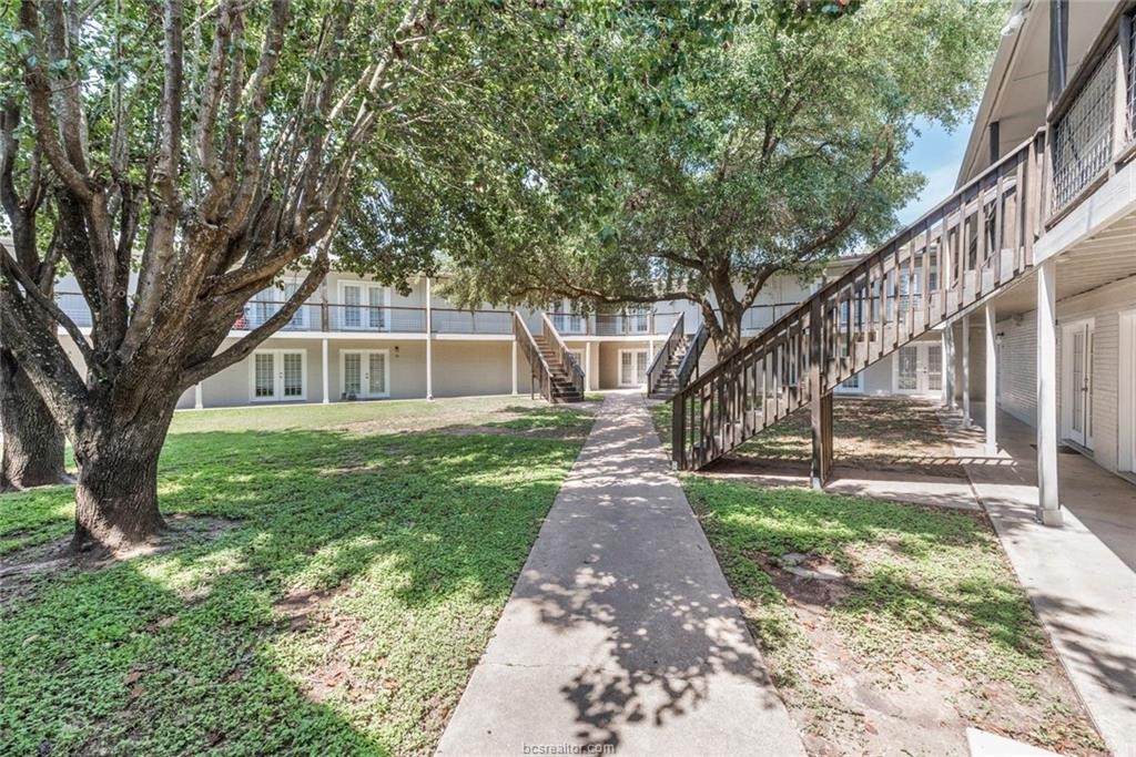 3900 Old College Road 21 Property Photo 2
