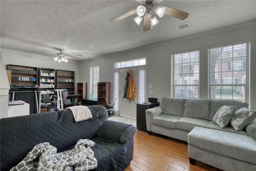 136 Forest Drive Property Photo 3