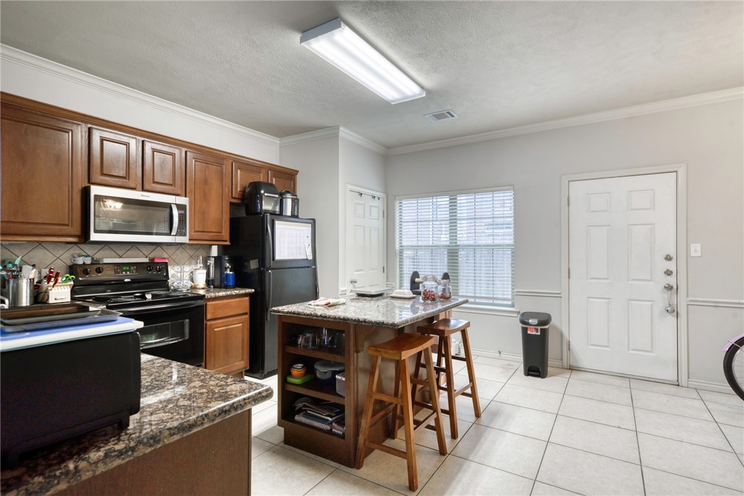 136 Forest Drive Property Photo 5