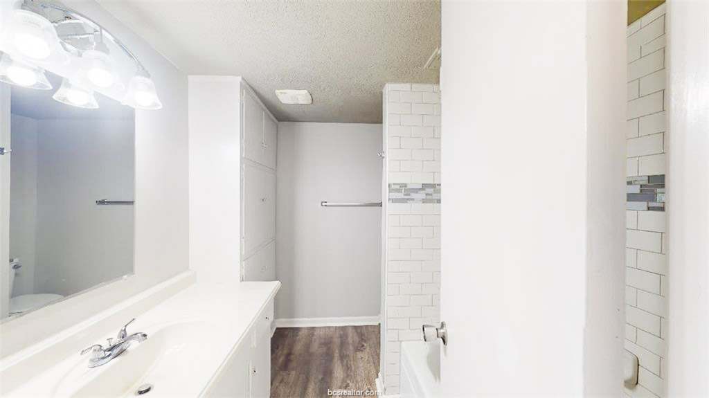 3800 East 29th Street 11 Property Photo 4