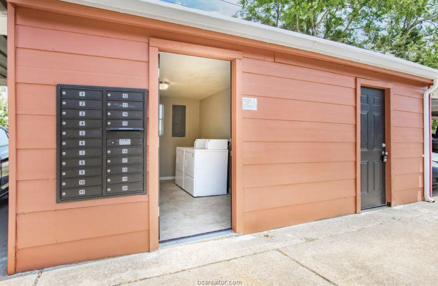 3800 East 29th Street 11 Property Photo 19
