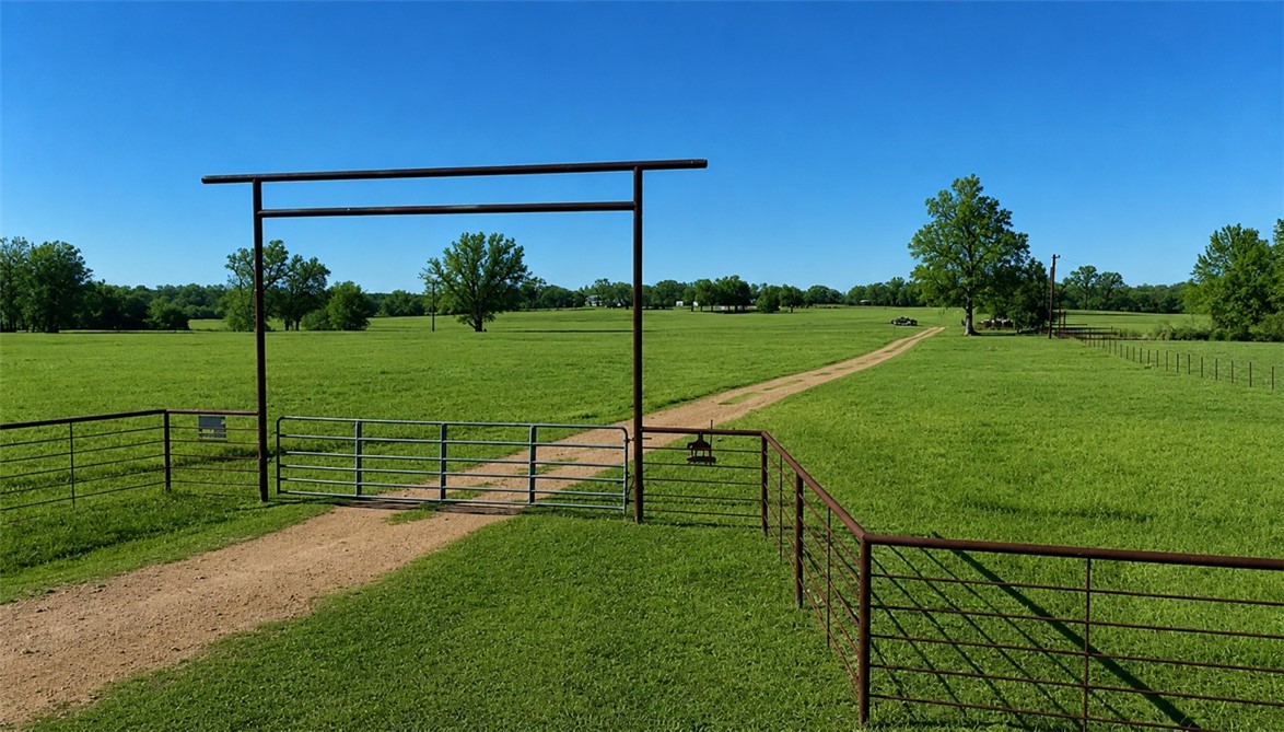13541 E Us Hwy 79 (+/-29 Acres) Property Photo 1