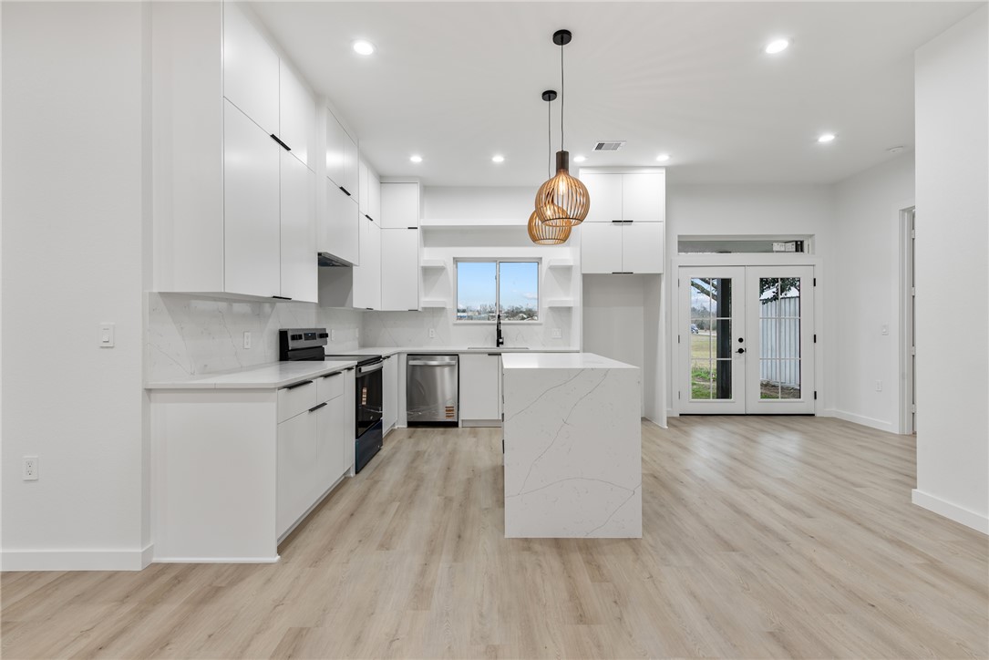 188 Hill Street Property Photo 8