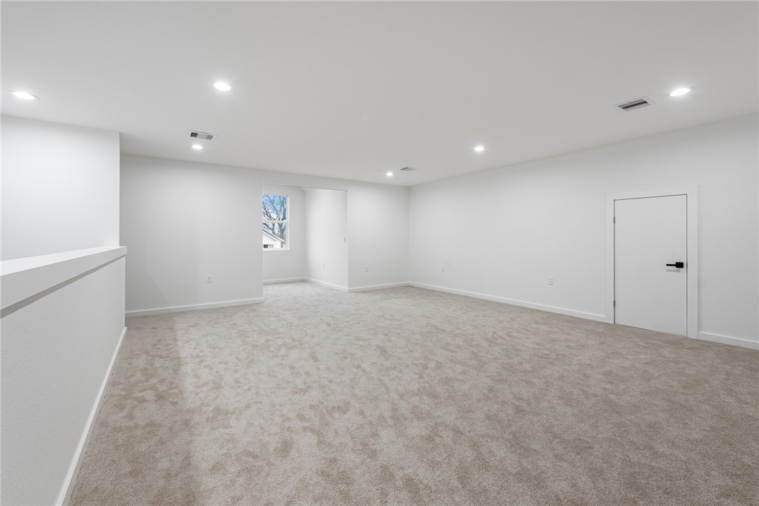 188 Hill Street Property Photo 24