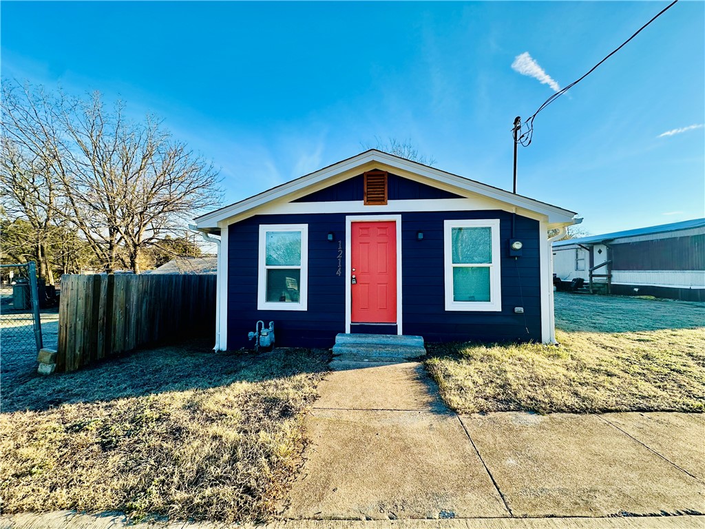1214 Lowery Street Property Photo 1