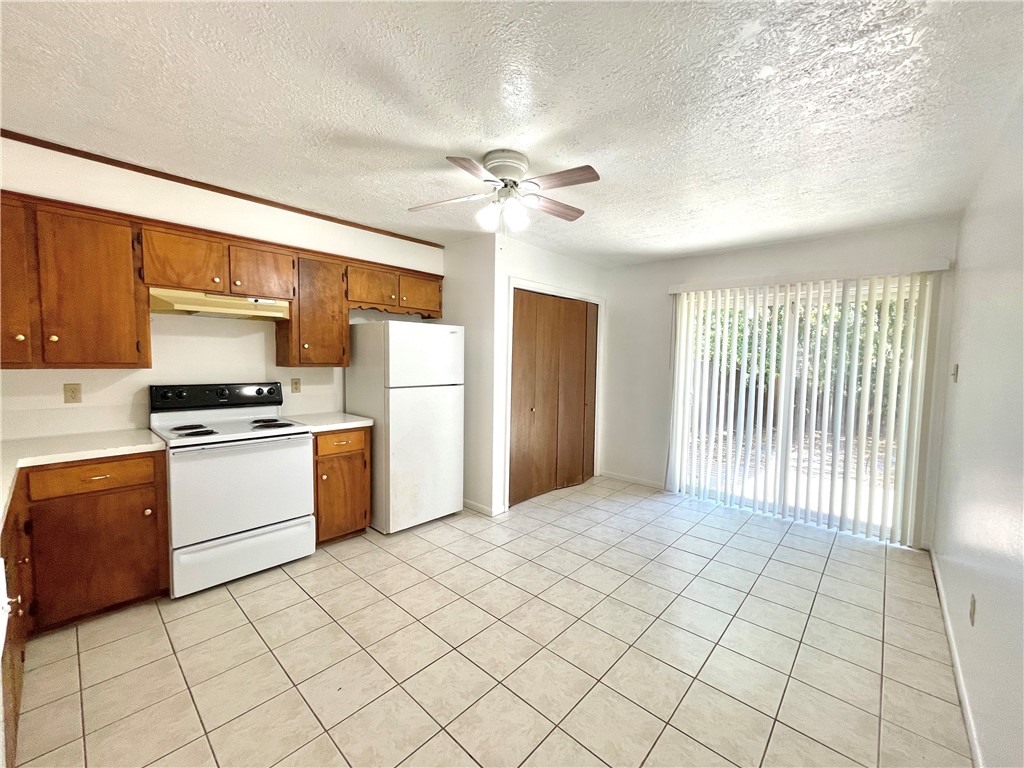 1424 Hawk Tree Drive Property Photo 7