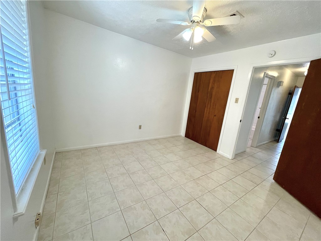 1424 Hawk Tree Drive Property Photo 10