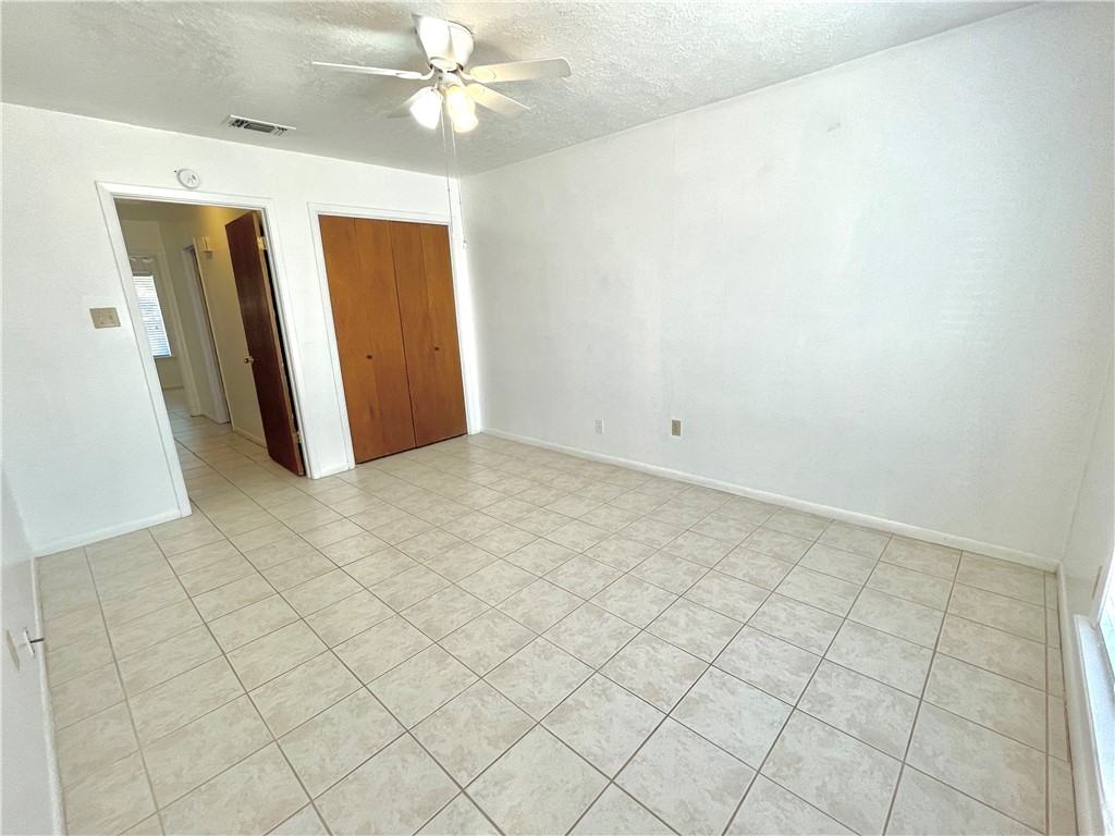 1424 Hawk Tree Drive Property Photo 11