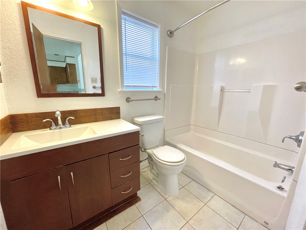 1424 Hawk Tree Drive Property Photo 13