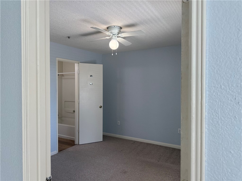 517 Southwest Parkway 302 Property Photo 10