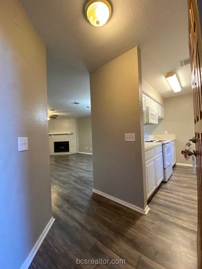 1305 West Villa Maria Road E202 Property Photo 1
