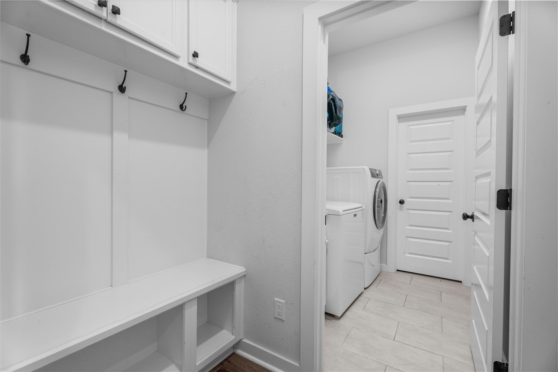 3027 Wolfpack Loop Property Photo 9
