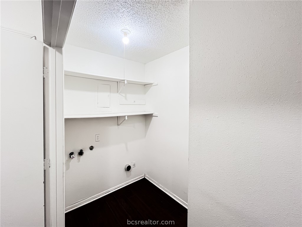800 Pine Street Property Photo 11