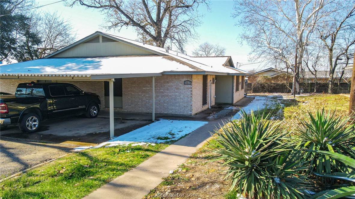 800 Pine Street Property Photo 15