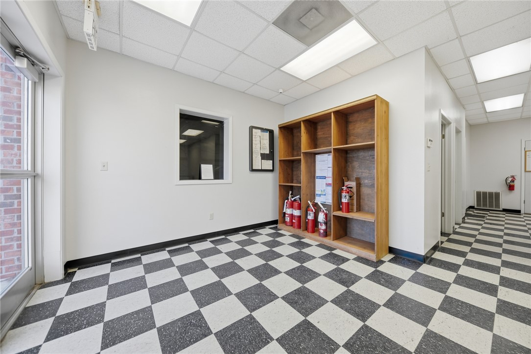 1140 Finfeather Road Property Photo 11