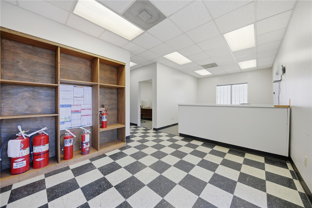 1140 Finfeather Road Property Photo 12