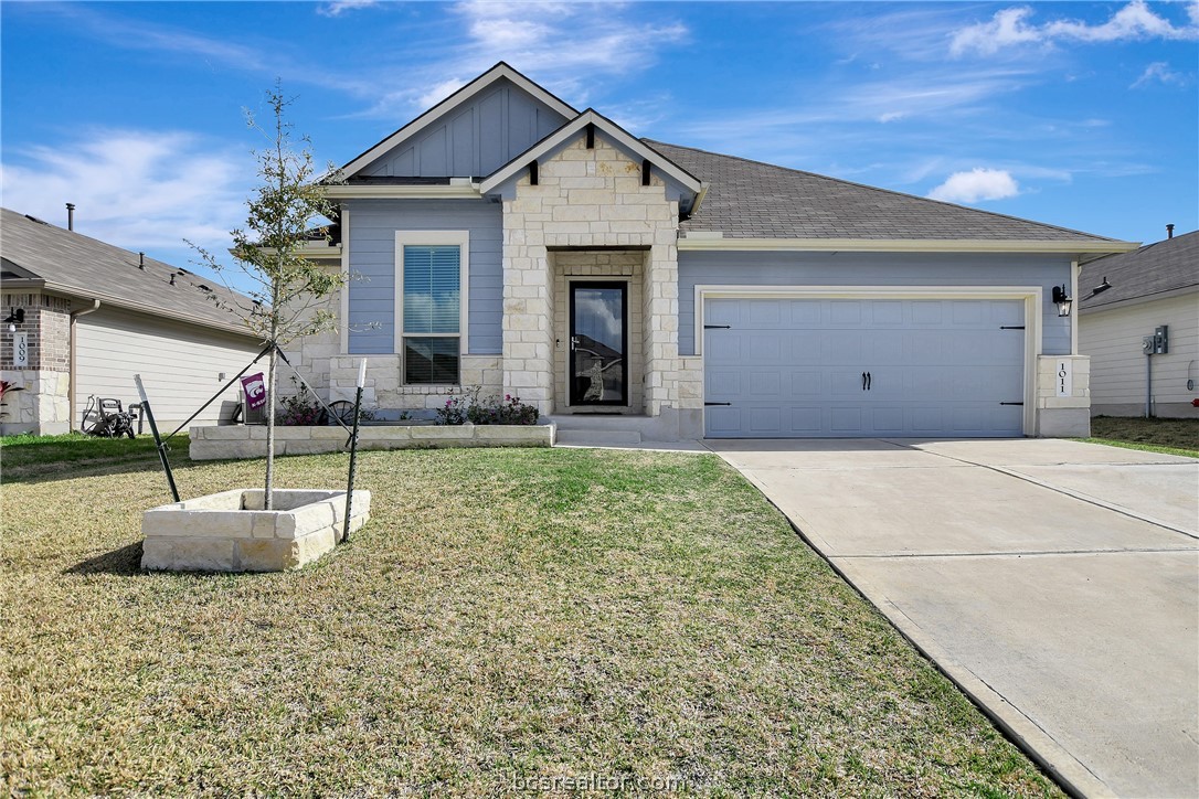 1011 Davy Street Property Photo 1