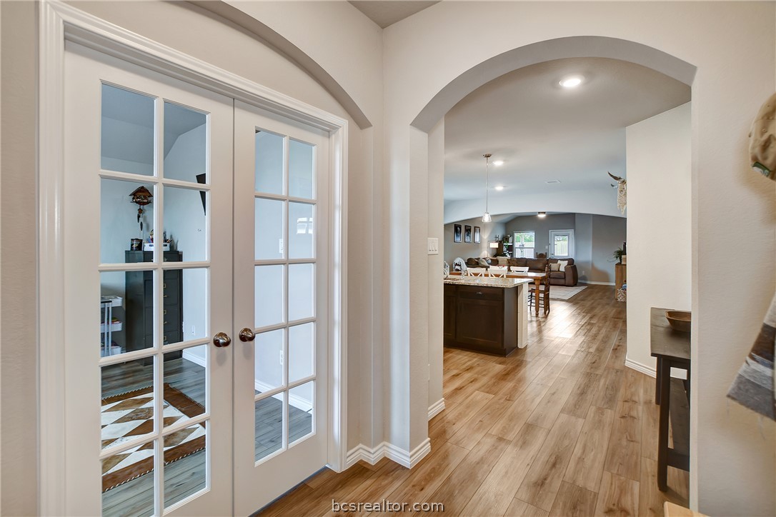 1011 Davy Street Property Photo 3