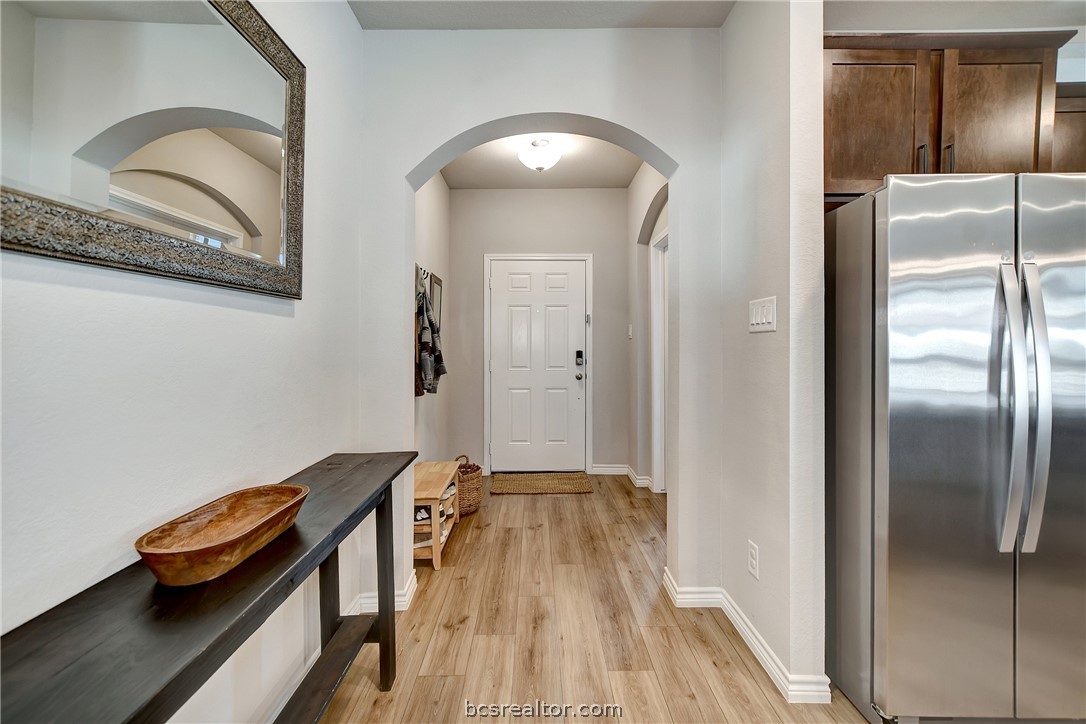 1011 Davy Street Property Photo 4