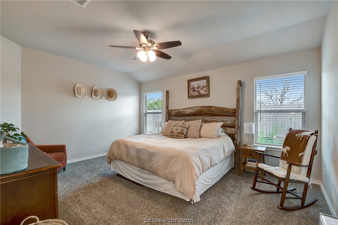 1011 Davy Street Property Photo 18