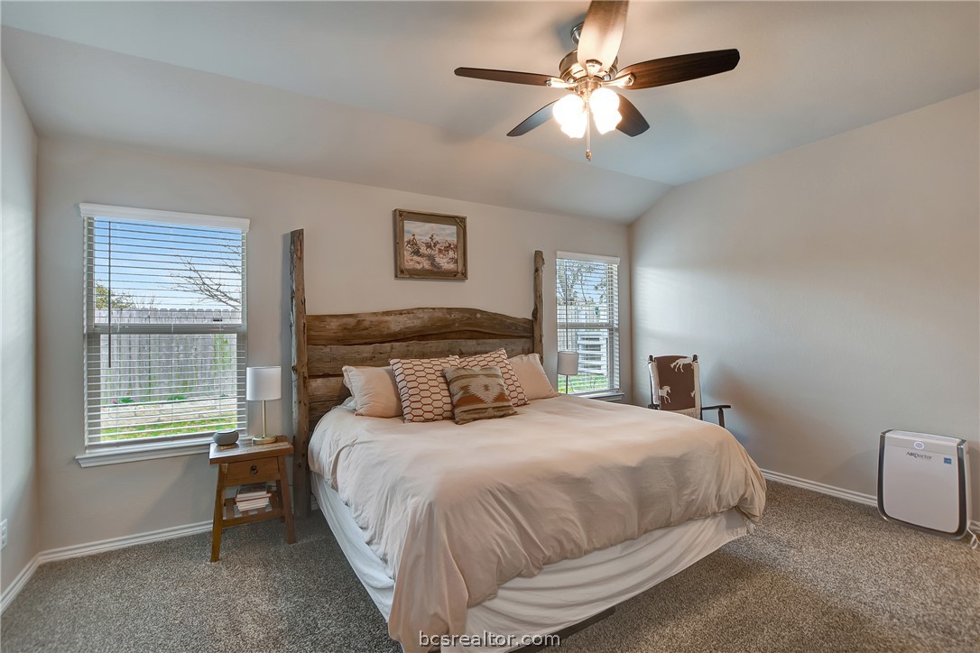 1011 Davy Street Property Photo 19