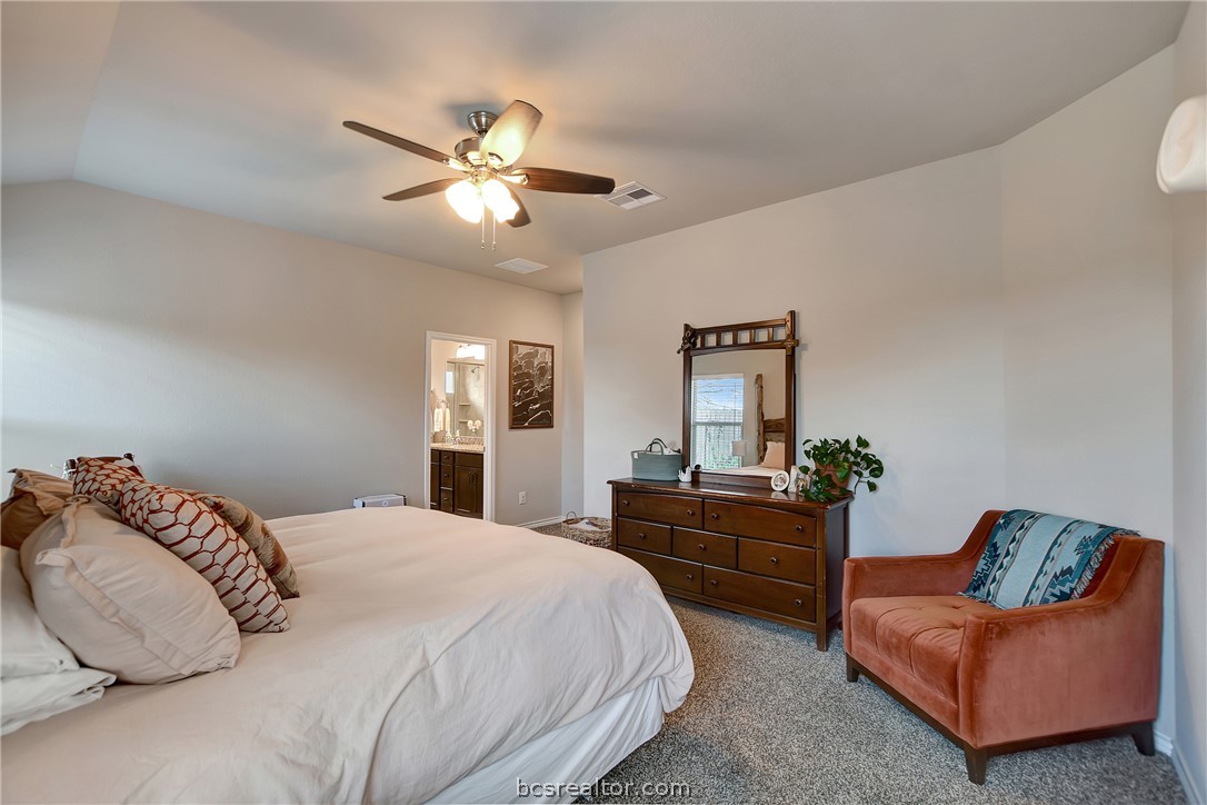 1011 Davy Street Property Photo 20