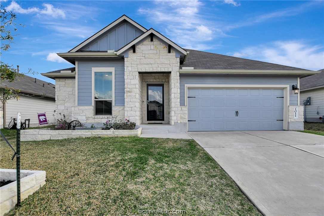 1011 Davy Street Property Photo 35