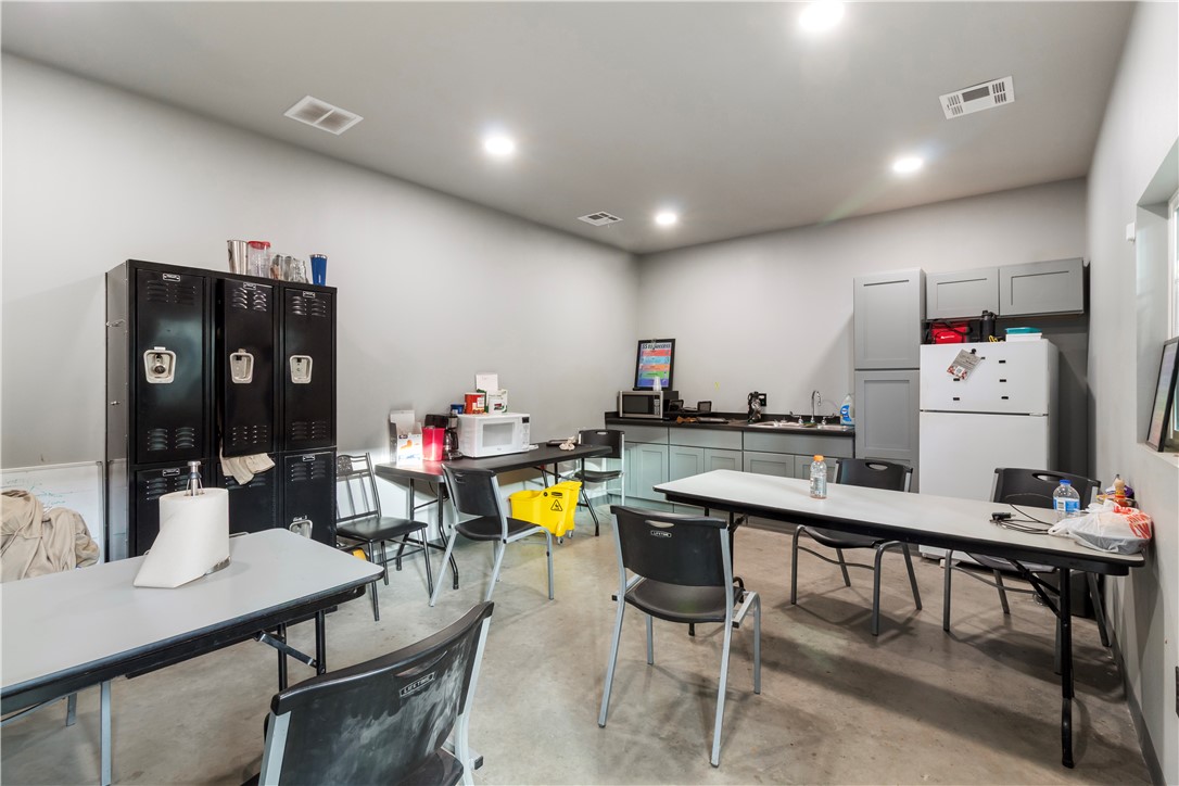 1113 Innovation Drive Property Photo 27
