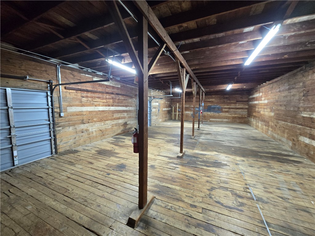 502 South Tabor Avenue Property Photo 7