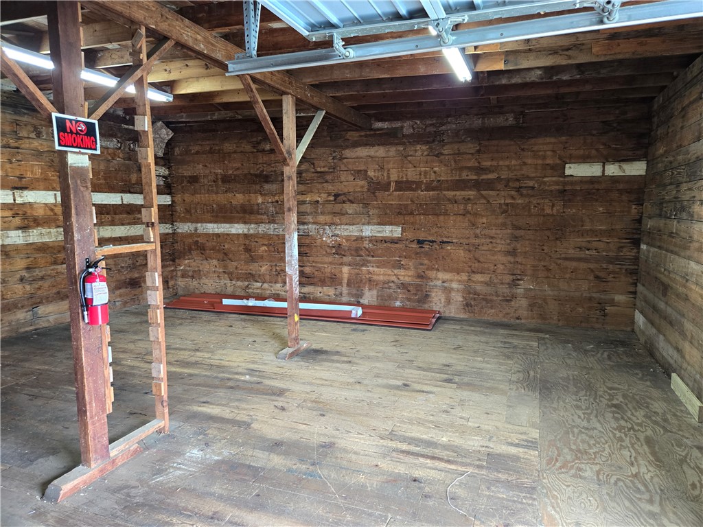502 South Tabor Avenue Property Photo 8