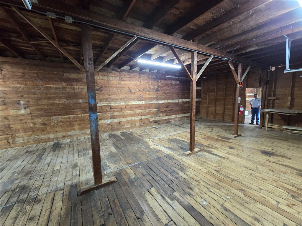 502 South Tabor Avenue Property Photo 13