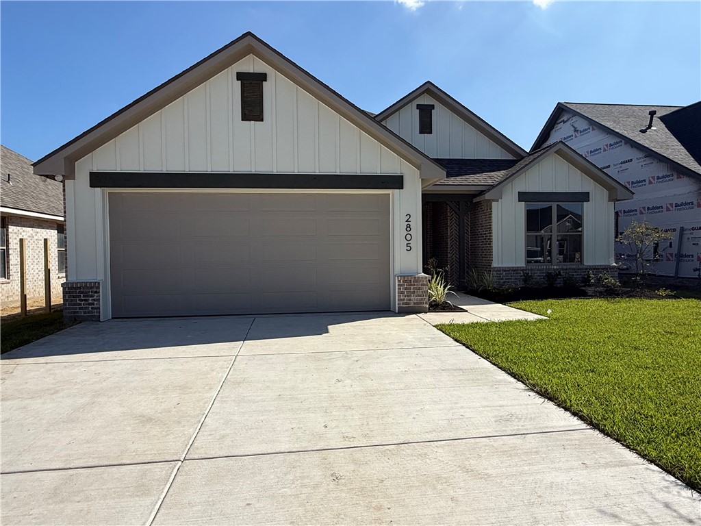 2805 Captain Drive Property Photo 1