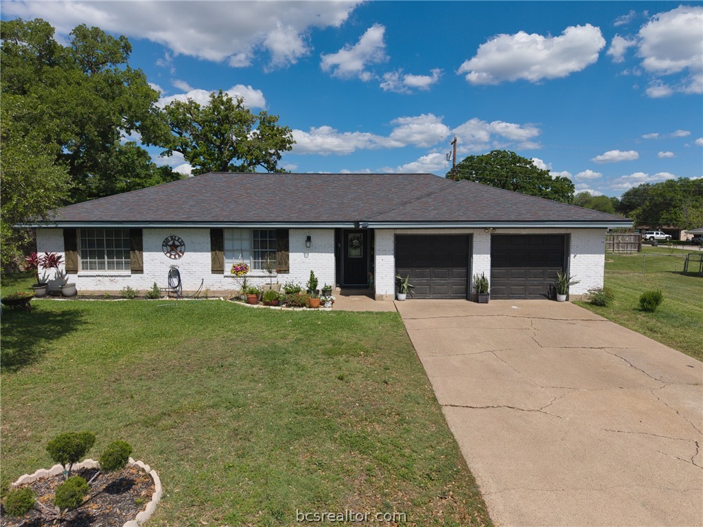 3613 Oak Ridge Property Photo 1