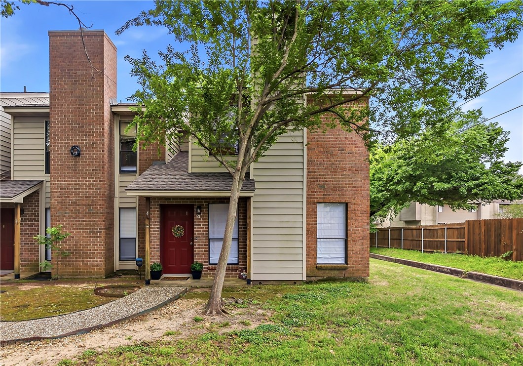 1904 Dartmouth Street Q4 Property Photo 1